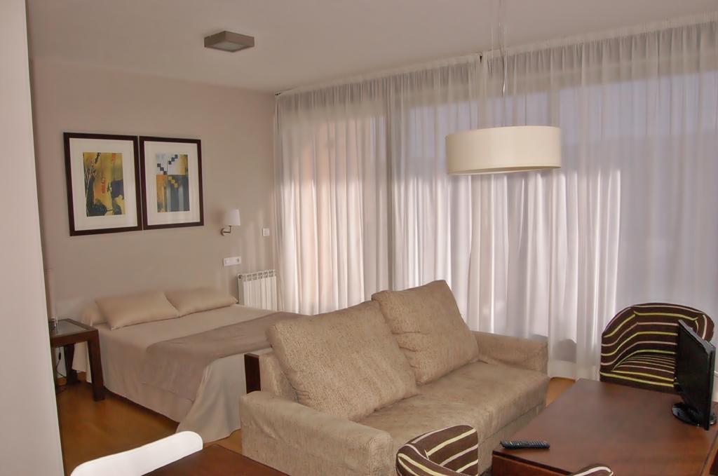 Apartamentos Turisticos Playa De Osmo Corme ภายนอก รูปภาพ