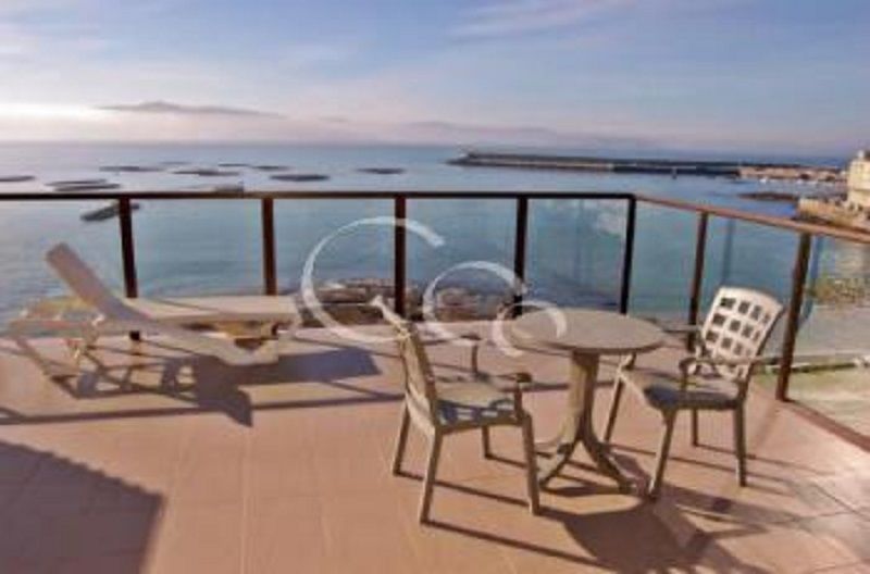 Apartamentos Turisticos Playa De Osmo Corme ภายนอก รูปภาพ